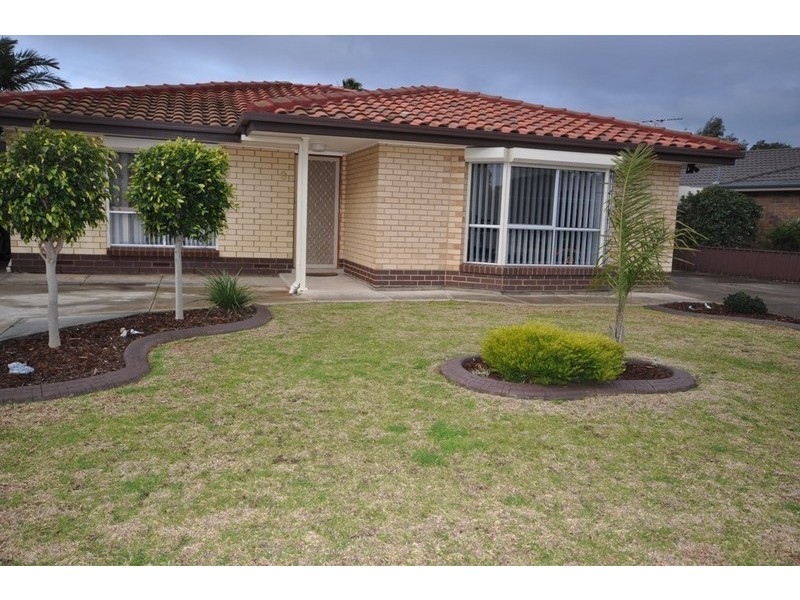 3 Carabeen Cres, Andrews Farm SA 5114