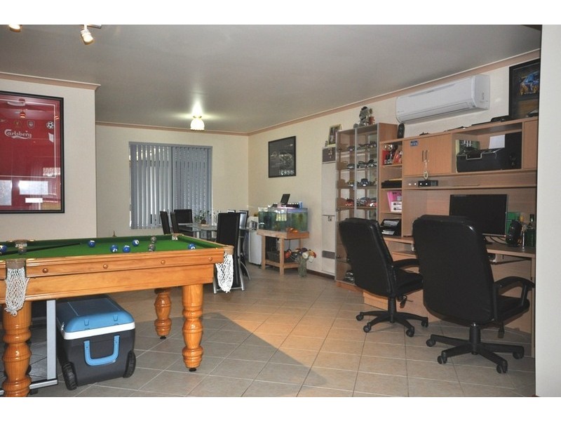 3 Carabeen Cres, Andrews Farm SA 5114