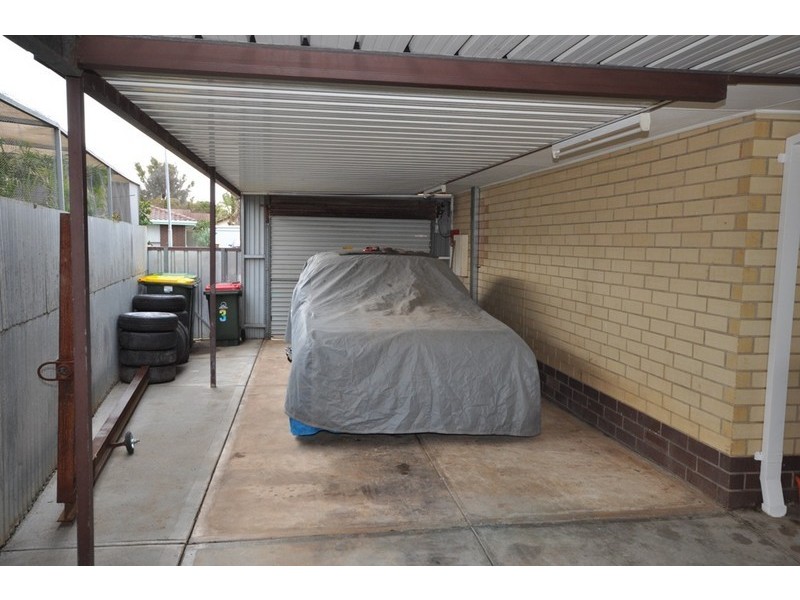 3 Carabeen Cres, Andrews Farm SA 5114