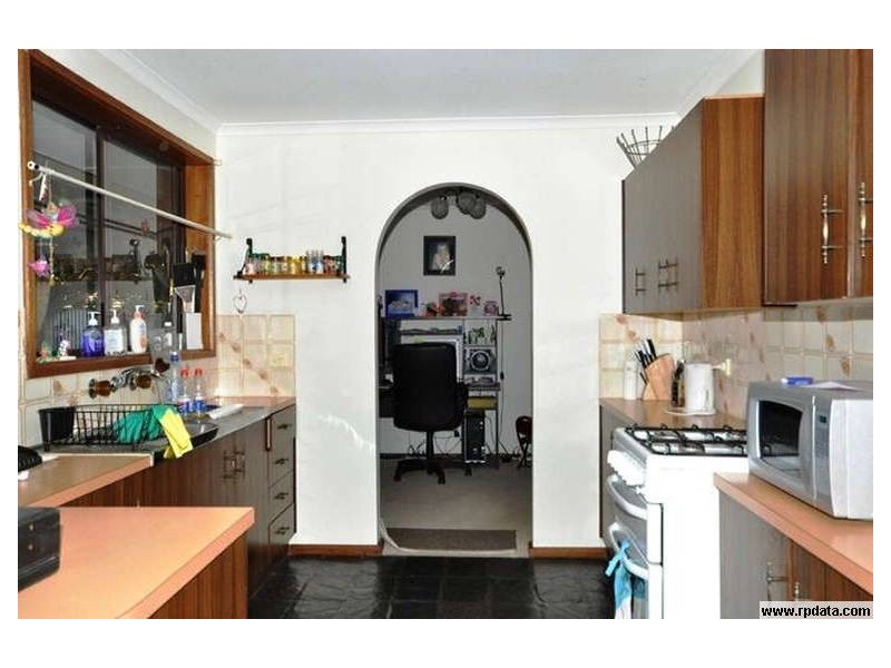 4 Iveleary Avene, Salisbury East SA 5109