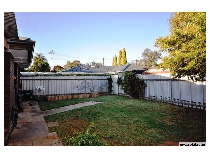 4 Iveleary Avene, Salisbury East SA 5109