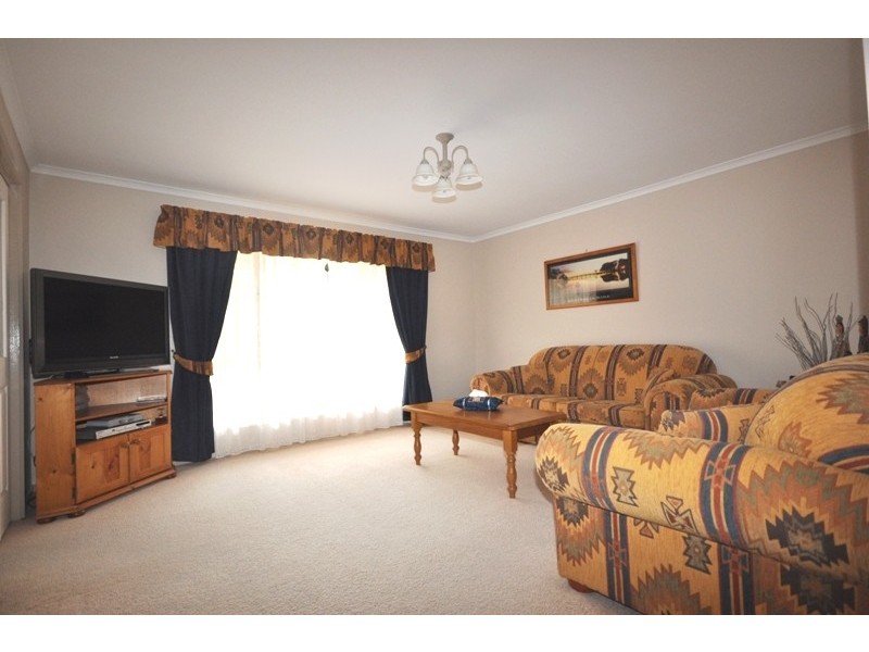 27 Tregenza Court, Parafield Gardens SA 5107