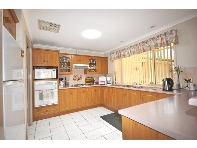 27 Tregenza Court, Parafield Gardens SA 5107