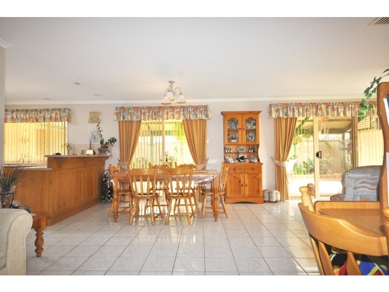 27 Tregenza Court, Parafield Gardens SA 5107