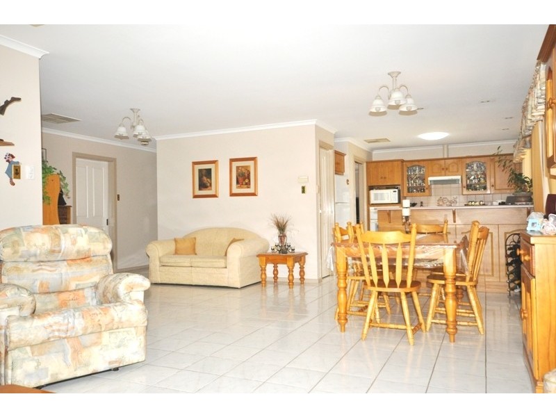 27 Tregenza Court, Parafield Gardens SA 5107