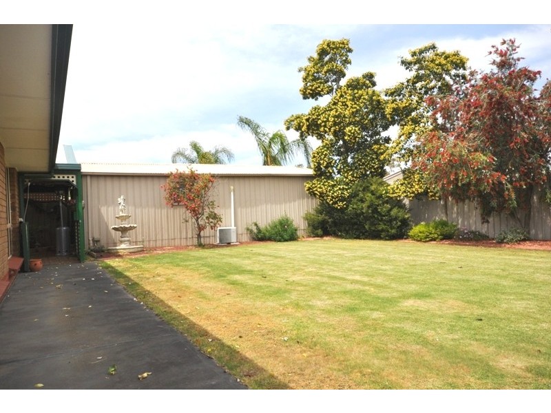 27 Tregenza Court, Parafield Gardens SA 5107