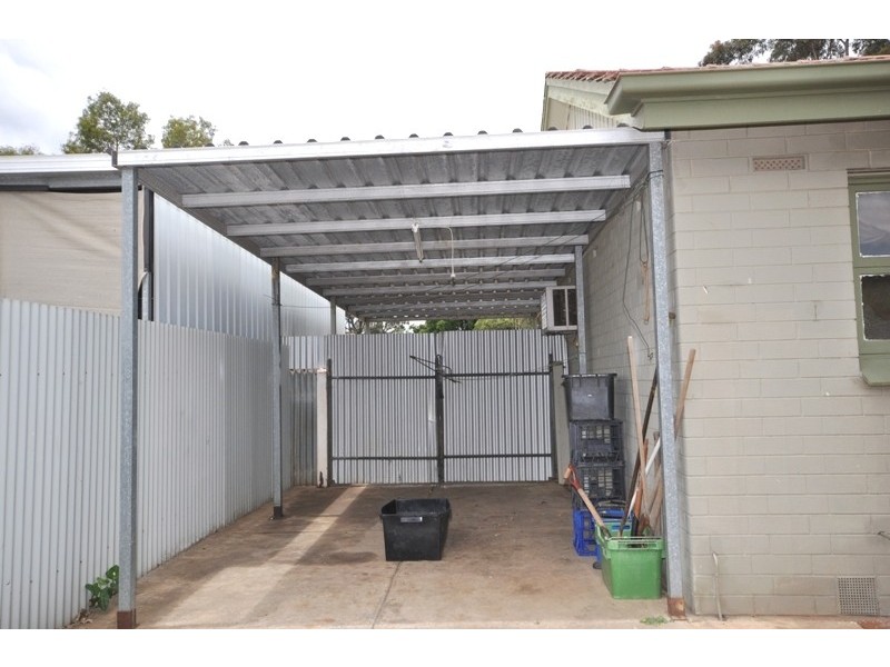 23 Caruso Crescent, Brahma Lodge SA 5109