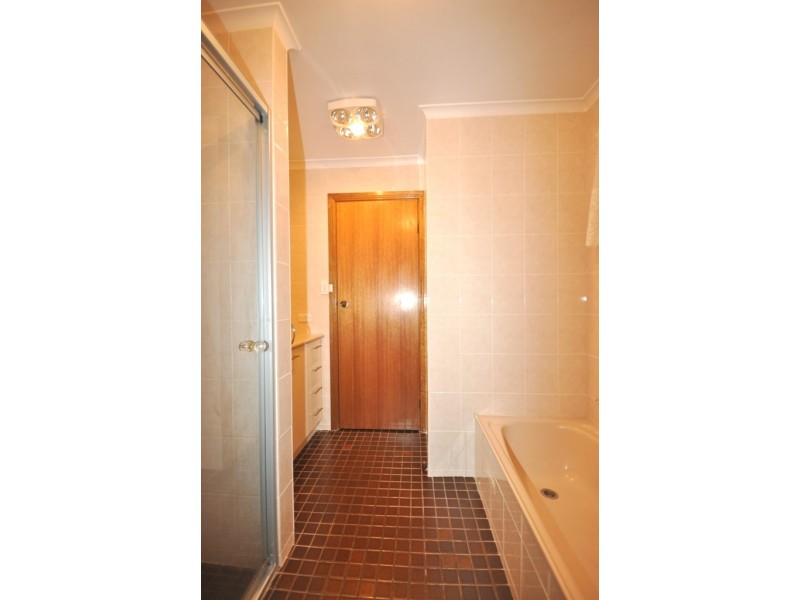 7 Mary Alice Drive, Para Hills SA 5096