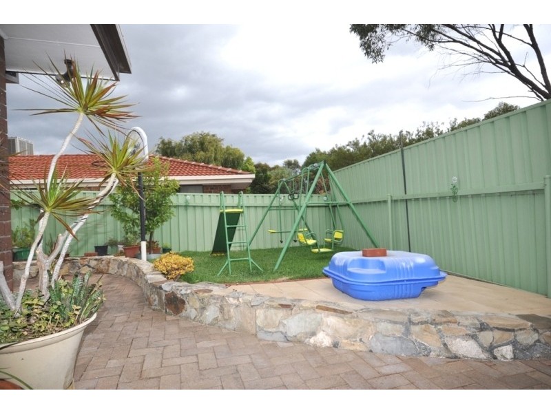 7 Mary Alice Drive, Para Hills SA 5096