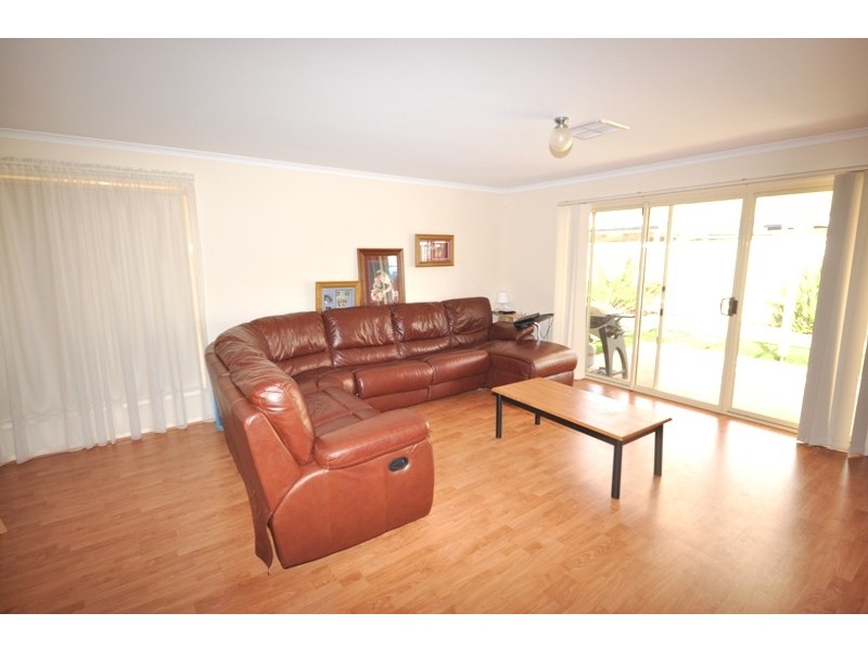 43 Castle Drive, Burton SA 5110