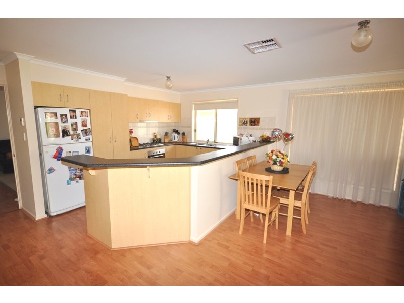 43 Castle Drive, Burton SA 5110