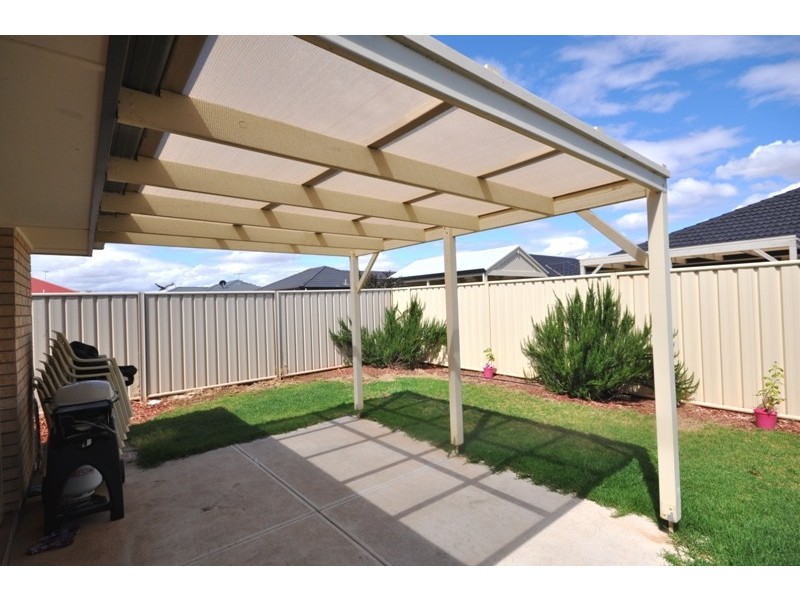 43 Castle Drive, Burton SA 5110