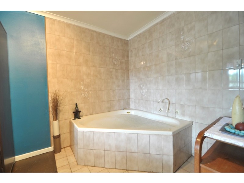 14  Beckington Street, Elizabeth Downs SA 5113