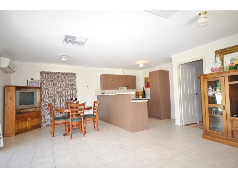 10 Hampshire Street, Burton SA 5110