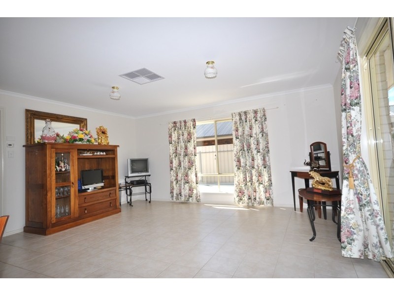 10 Hampshire Street, Burton SA 5110