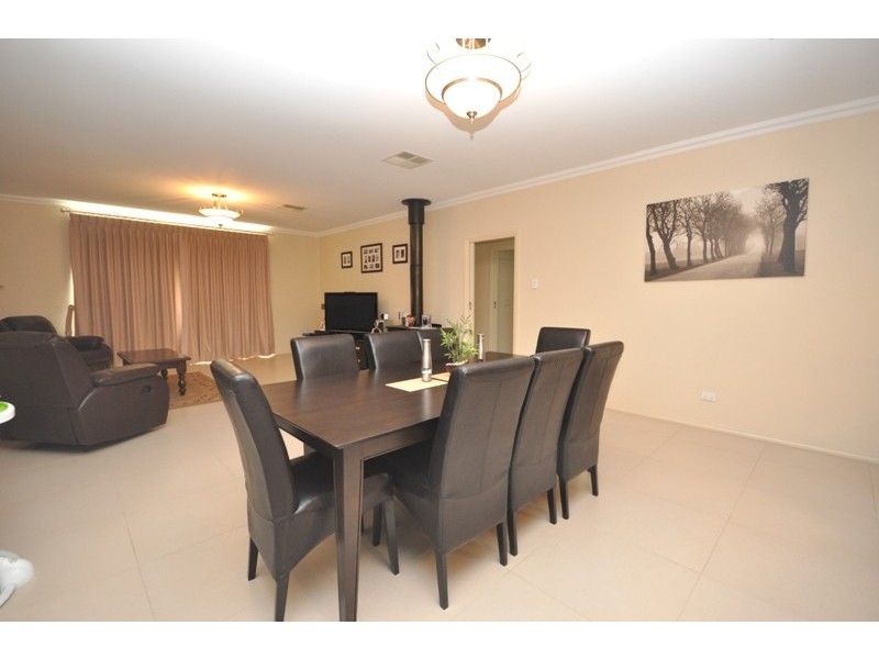 18  Shrike Place, Hewett SA 5118