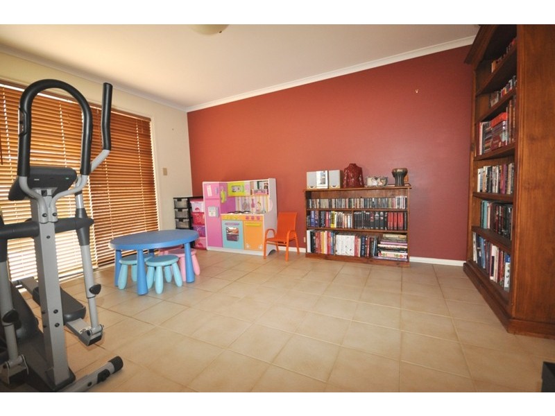 2  Anthony Drive, Hillbank SA 5112