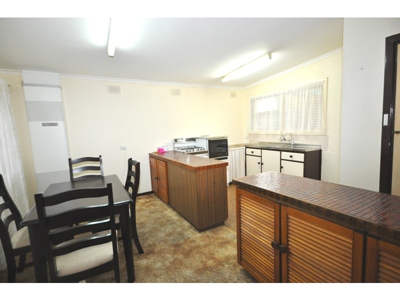 4 Suffolk Avenue, Brahma Lodge SA 5109