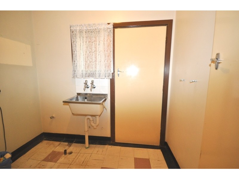 4 Suffolk Avenue, Brahma Lodge SA 5109