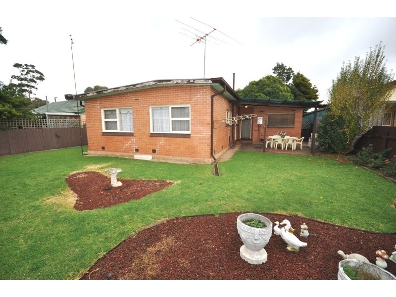 4 Suffolk Avenue, Brahma Lodge SA 5109