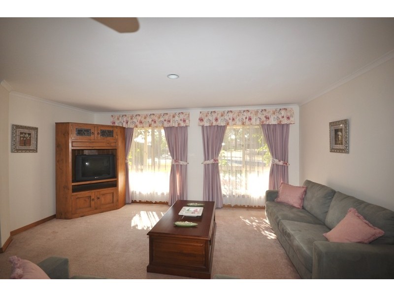 16 Roseworthy Drive, Andrews Farm SA 5114