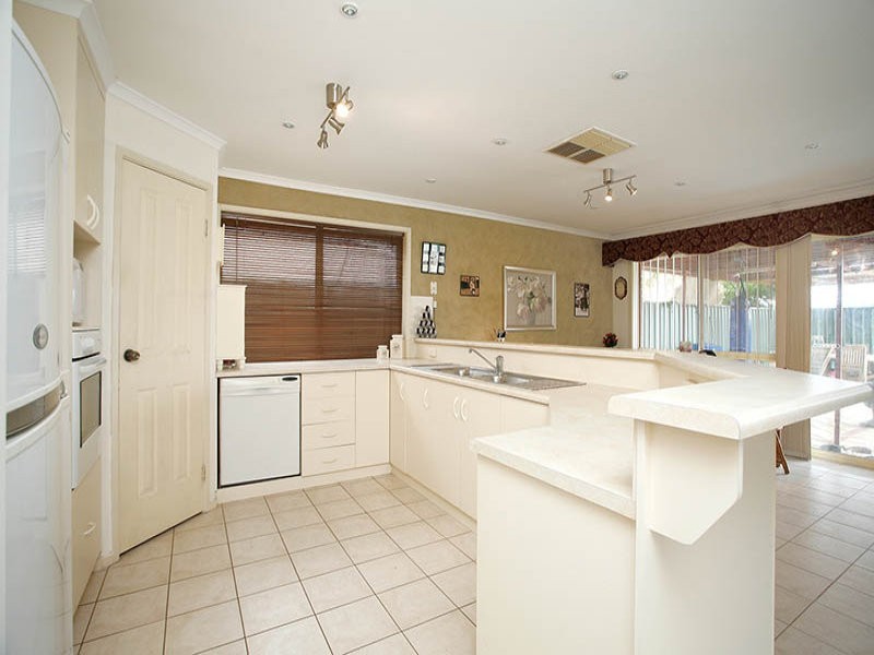 1 Landseer Place, Hillbank SA 5112