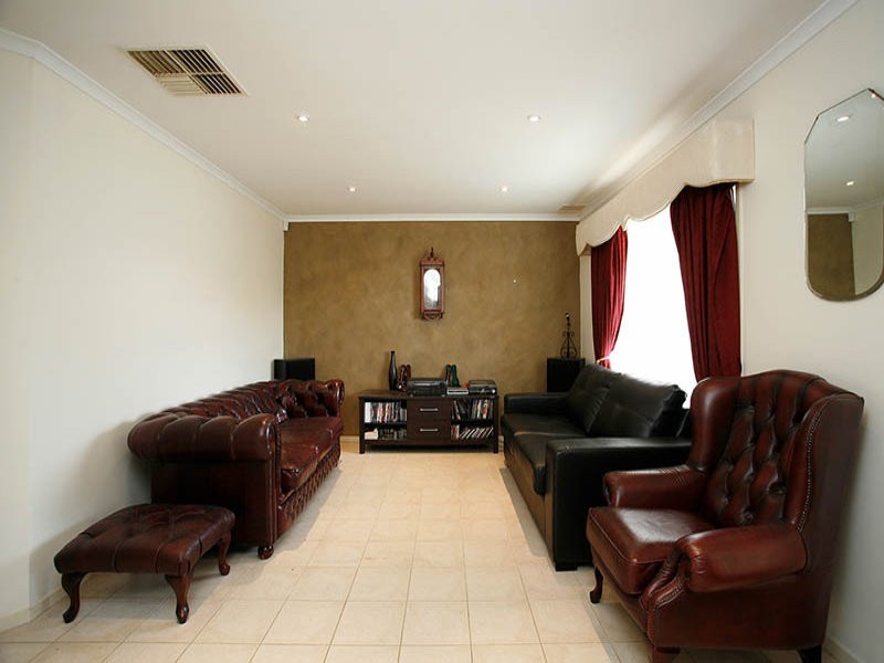 1 Landseer Place, Hillbank SA 5112