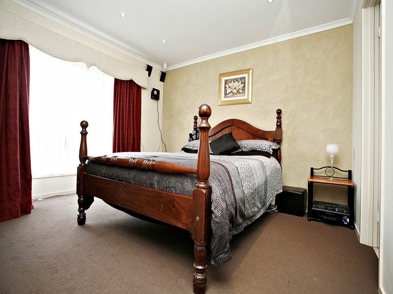 1 Landseer Place, Hillbank SA 5112