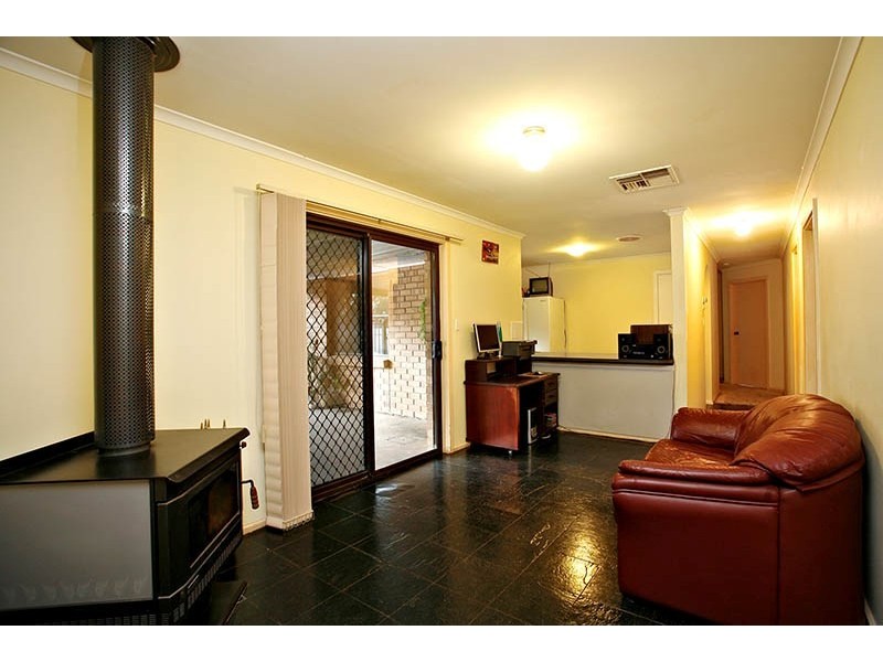 3 Lawrie Road, Lewiston SA 5501