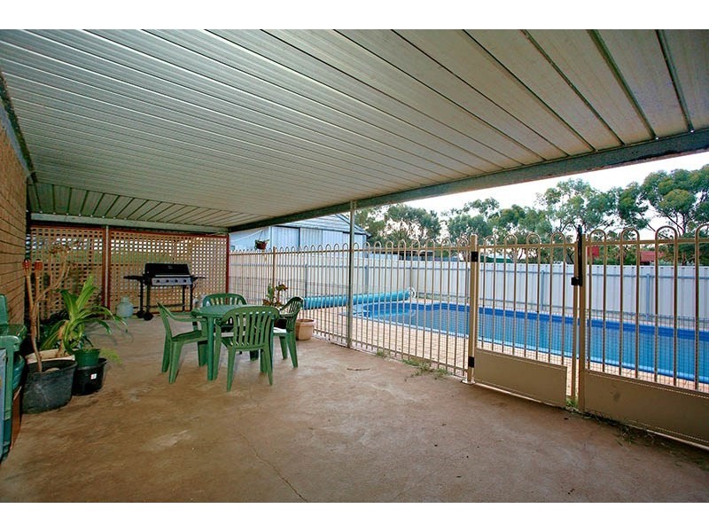 3 Lawrie Road, Lewiston SA 5501