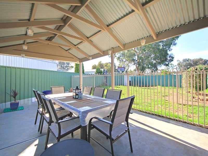 2 Hudson Court, Paralowie SA 5108