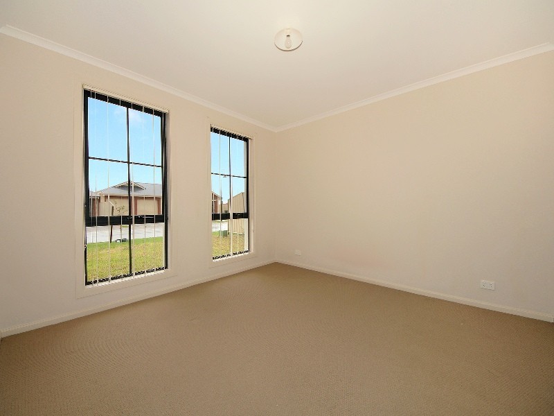 4 Cherry Avenue, Direk SA 5110