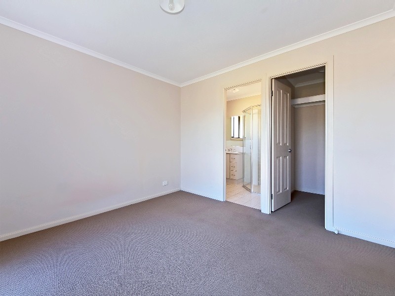 4 Cherry Avenue, Direk SA 5110