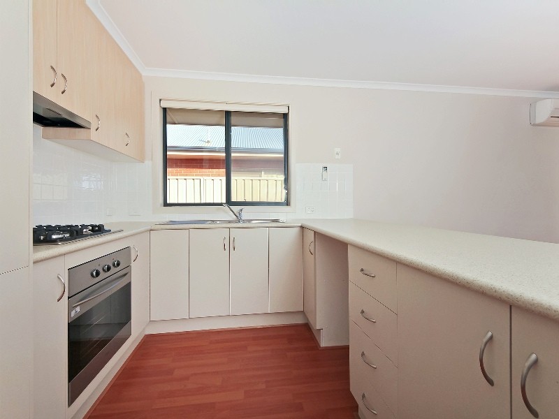 4 Cherry Avenue, Direk SA 5110