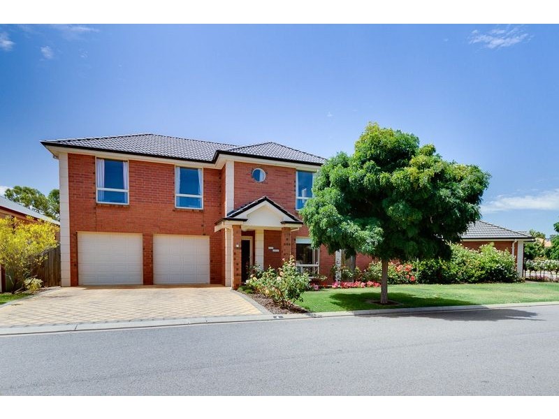 4 Lakewood Court, Mawson Lakes SA 5095