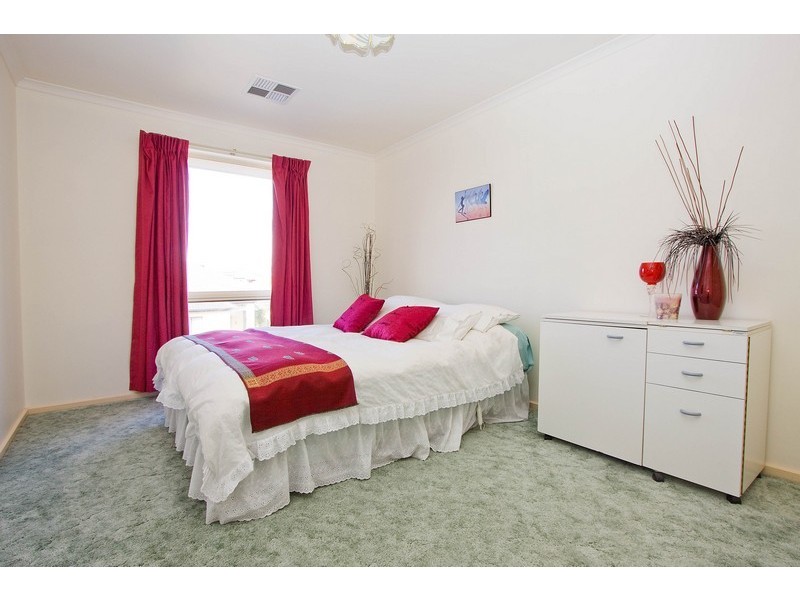 4 Lakewood Court, Mawson Lakes SA 5095