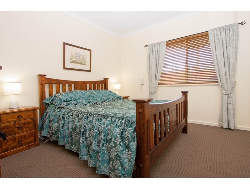 4 Lakewood Court, Mawson Lakes SA 5095