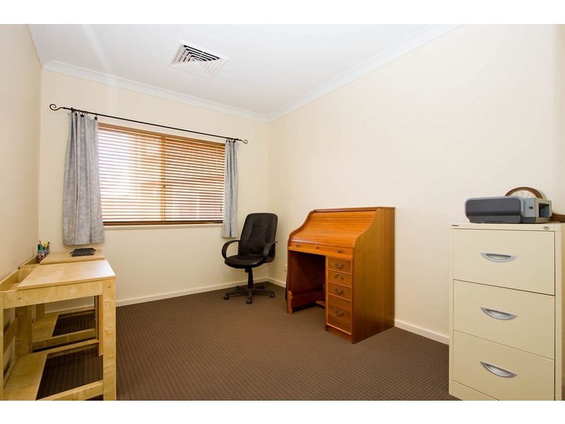4 Lakewood Court, Mawson Lakes SA 5095