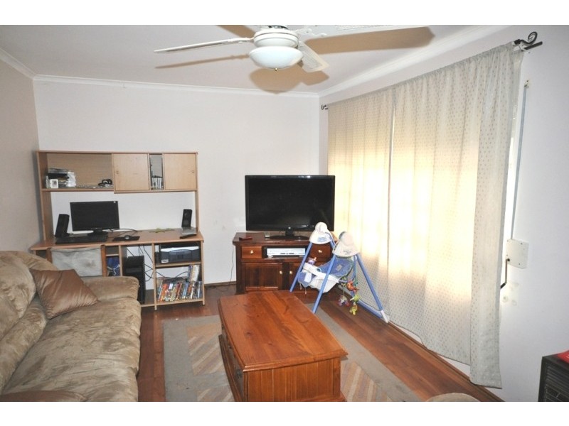 12 Bond Avenue, Burton SA 5110