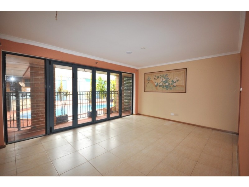 7 Trinity Drive, Evanston Park SA 5116