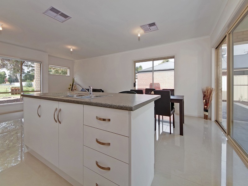 6 Martins Road, Paralowie SA 5108