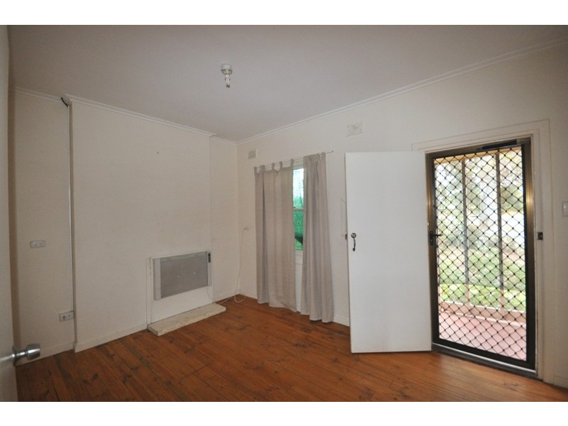 36 Burcombe Street, Elizabeth Vale SA 5112