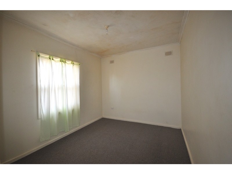 36 Burcombe Street, Elizabeth Vale SA 5112