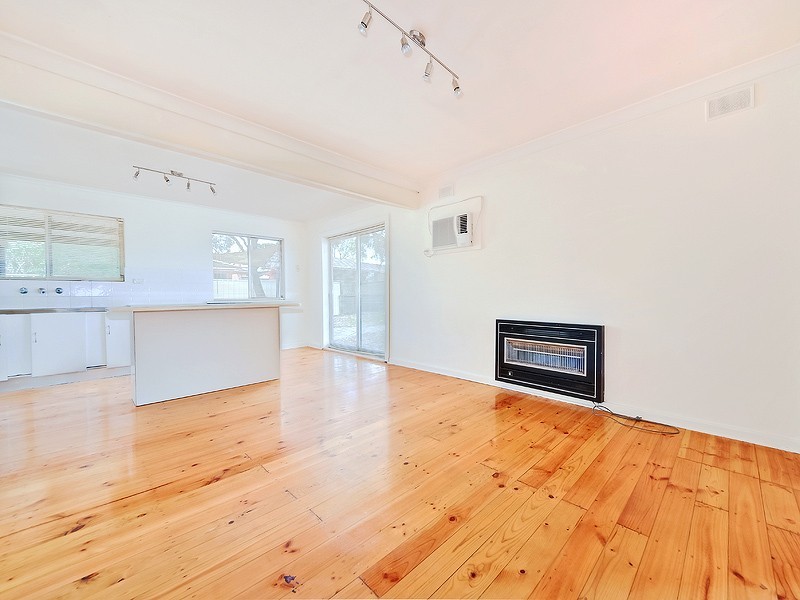 5 Dunne Crescent, Salisbury East SA 5109