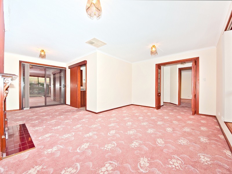 1 Windsor Court, Hillbank SA 5112