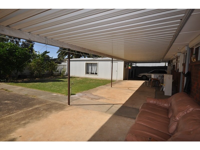 13 Wachtel Crescent, Burton SA 5110