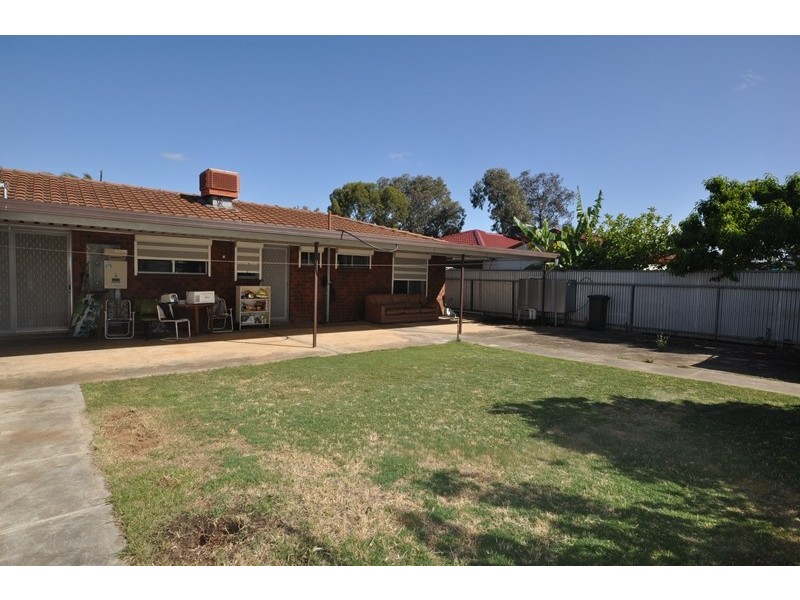 13 Wachtel Crescent, Burton SA 5110