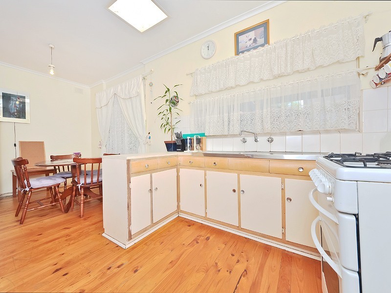 15 Weerana Road, Salisbury Plain SA 5109