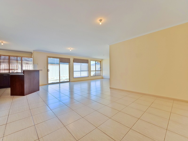 5 Melvina Road, Paralowie SA 5108