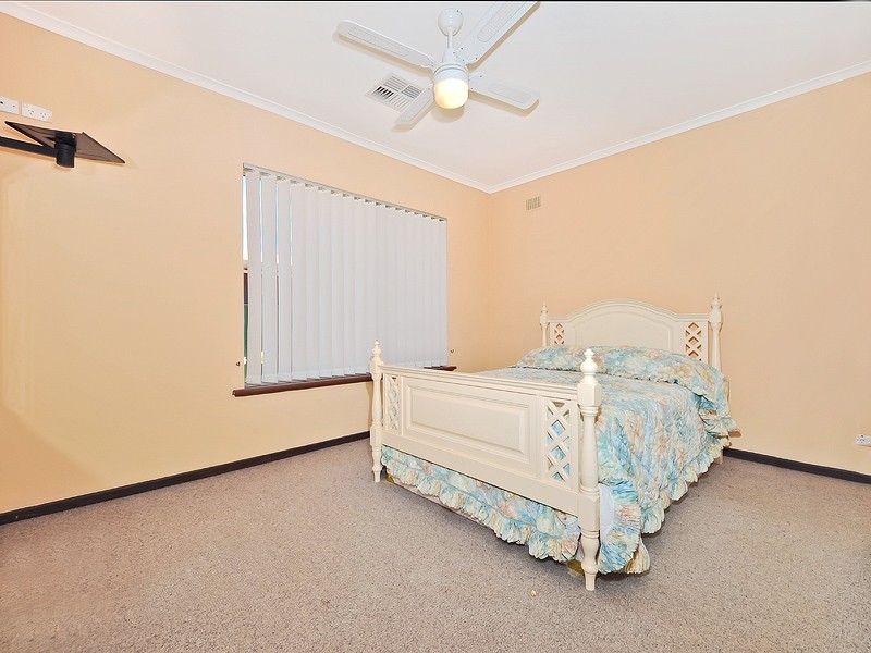 42 Meath Avenue, Salisbury Downs SA 5108